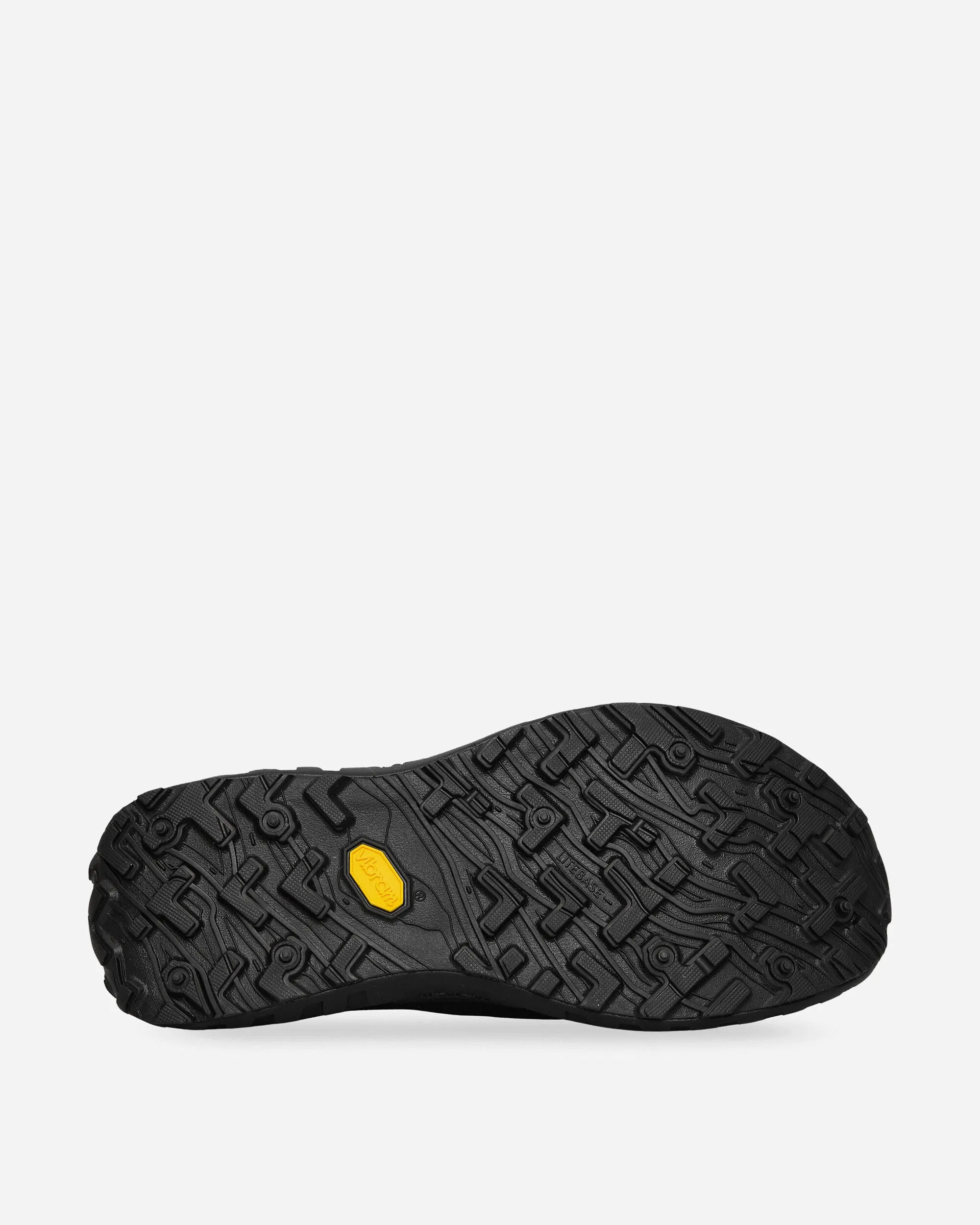 001 Sneakers Tarnschwarz