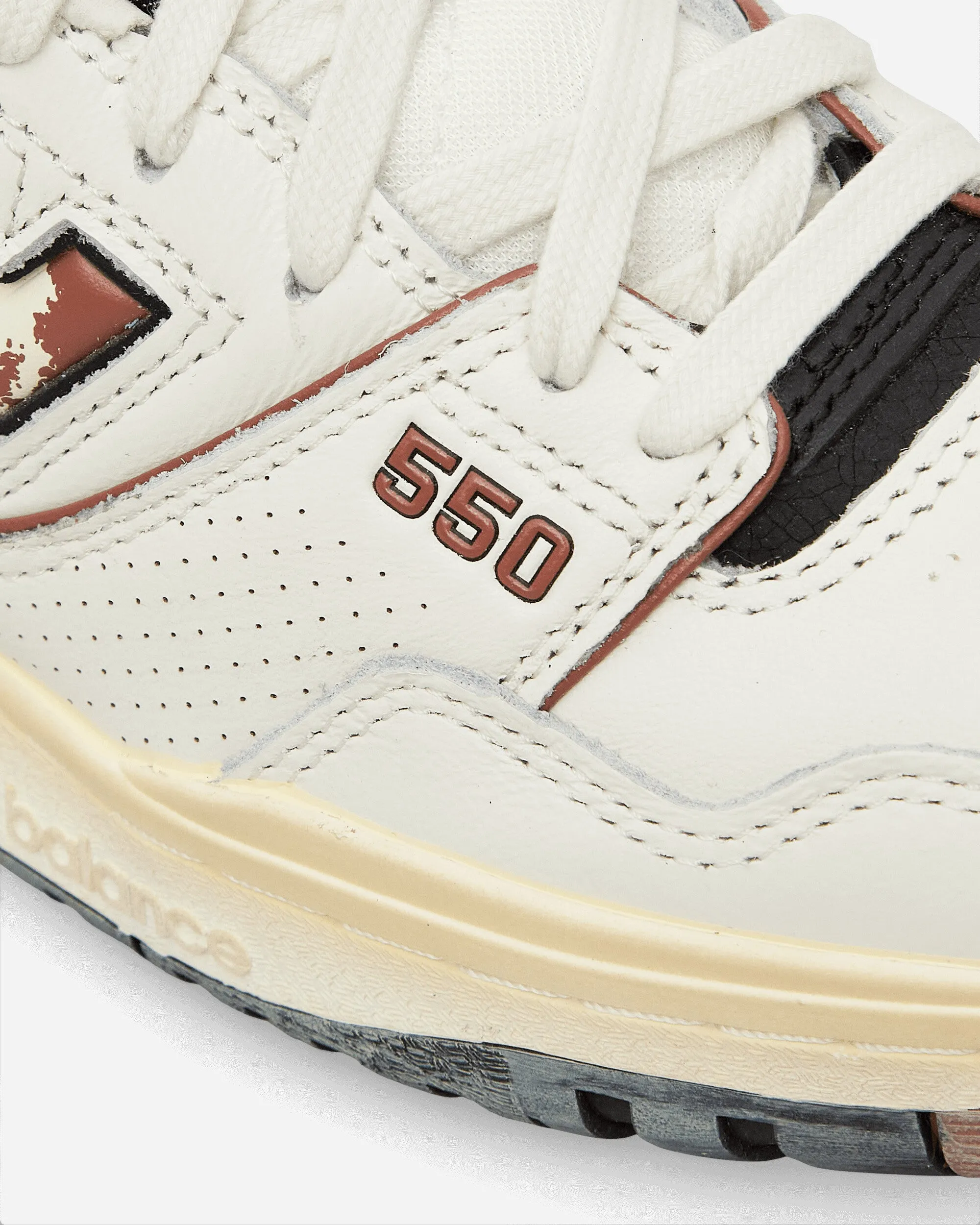 550 Sneakers Off White / Braun