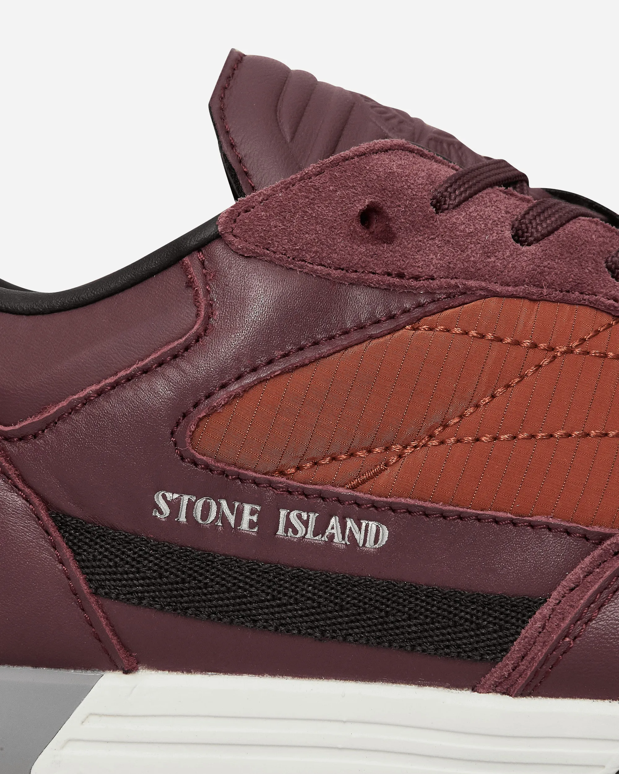 77FWS0202 Sneakers Burgunderrot