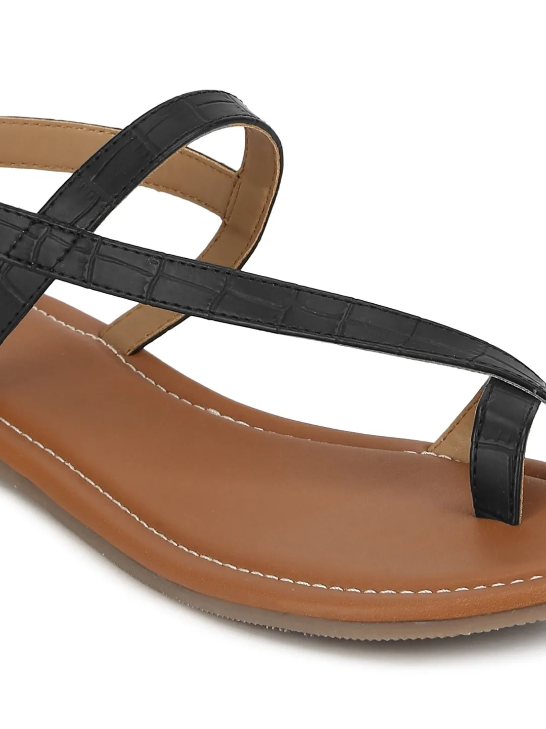 Flache Sandalen mit schwarzem Knöchelriemen aus Croco-PU
