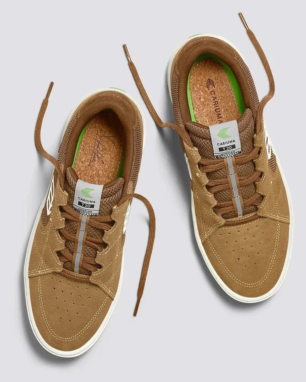 Cariuma Schuhe Hoefler T20 Pro Schuhe in Kamel & Elfenbein