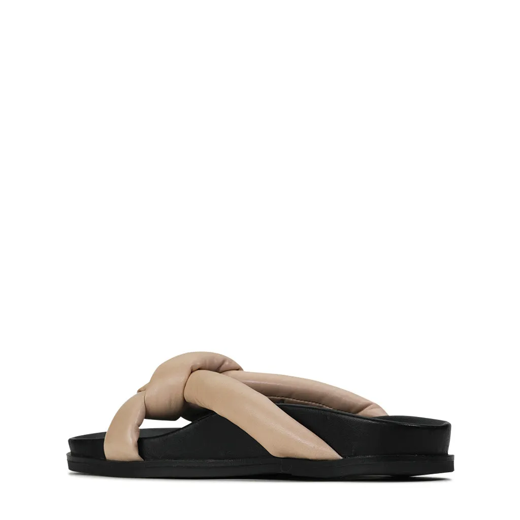 LEDER-SANDALEN MIT KREUZRIEMEN