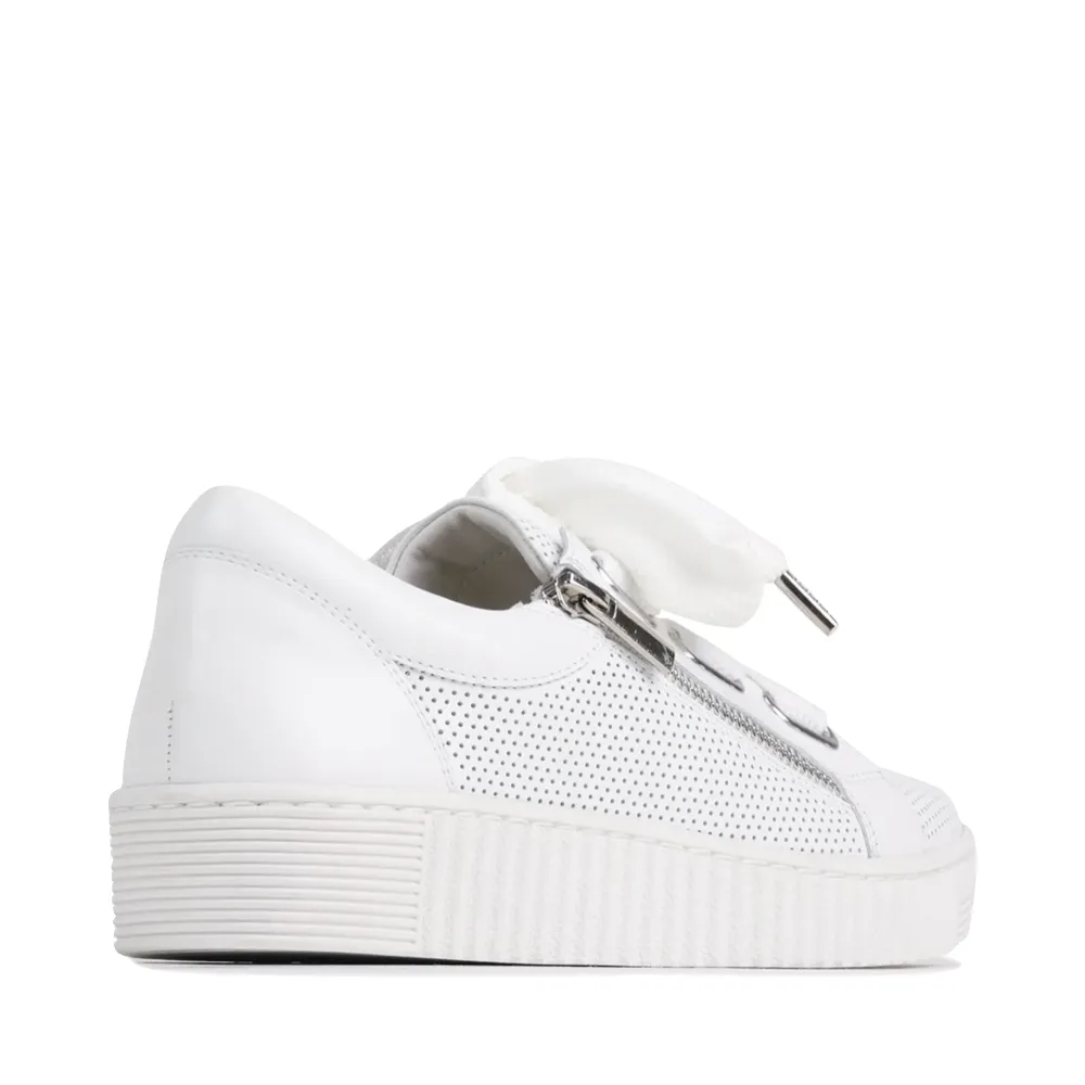 EOS Damen Jovi Luxe Perf Leder-Schnürsneaker in Weiß