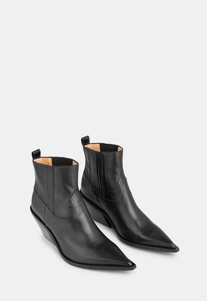 Ivylee Ellison Schwarze Schuhe_Ivy-Lee