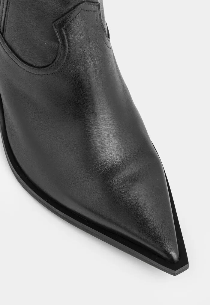 Ivylee Ellison Schwarze Schuhe_Ivy-Lee