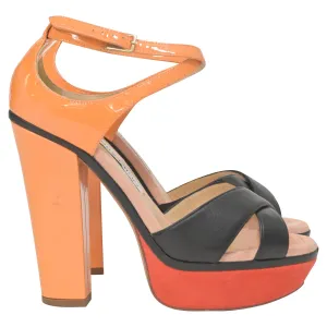 Jimmy Choo Tiber Tricolor High-Heeled Sandals in Orange Lackleder Schuhe_Jimmy-Choo