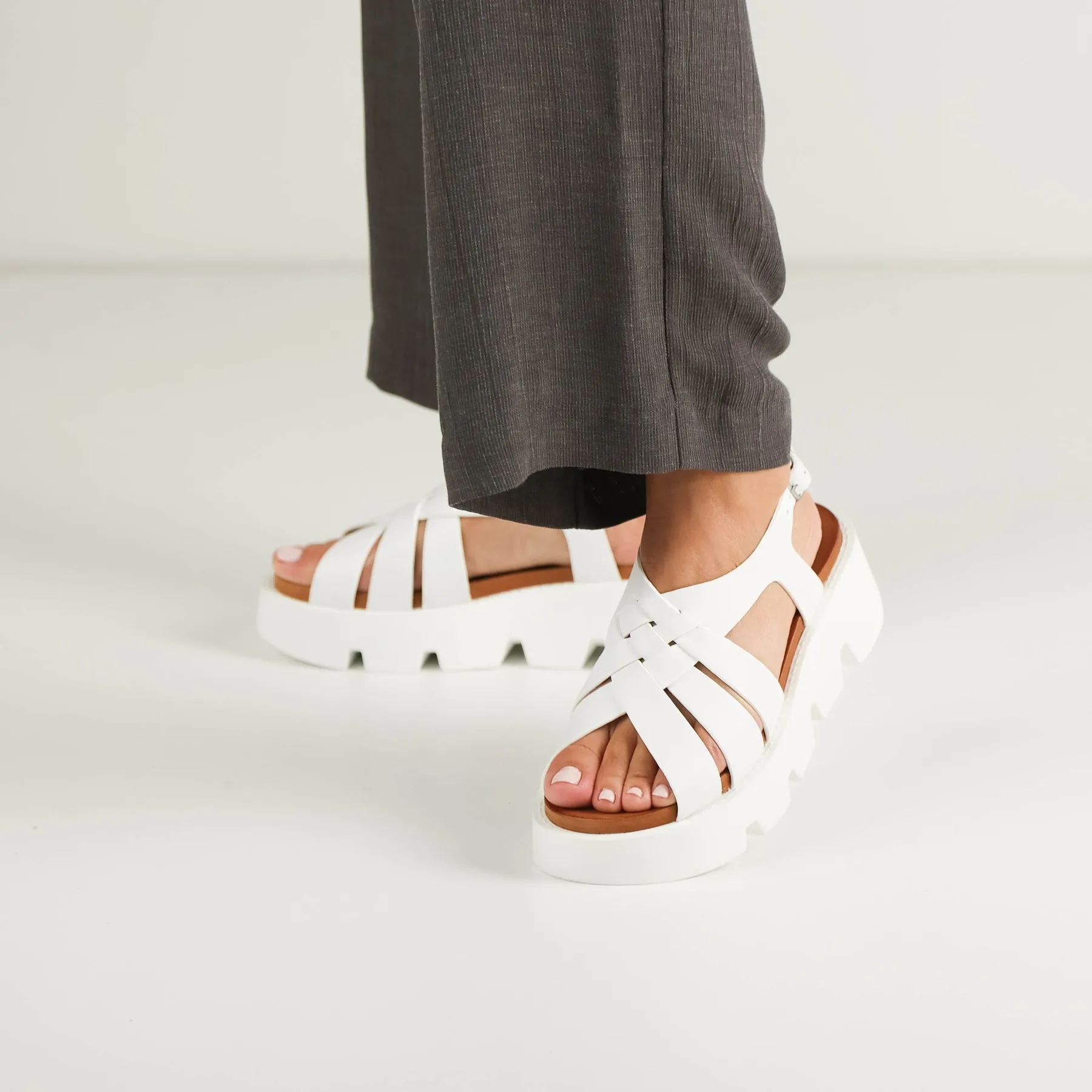 KAILYN PLATTFORM-SANDALEN AUS LEDER