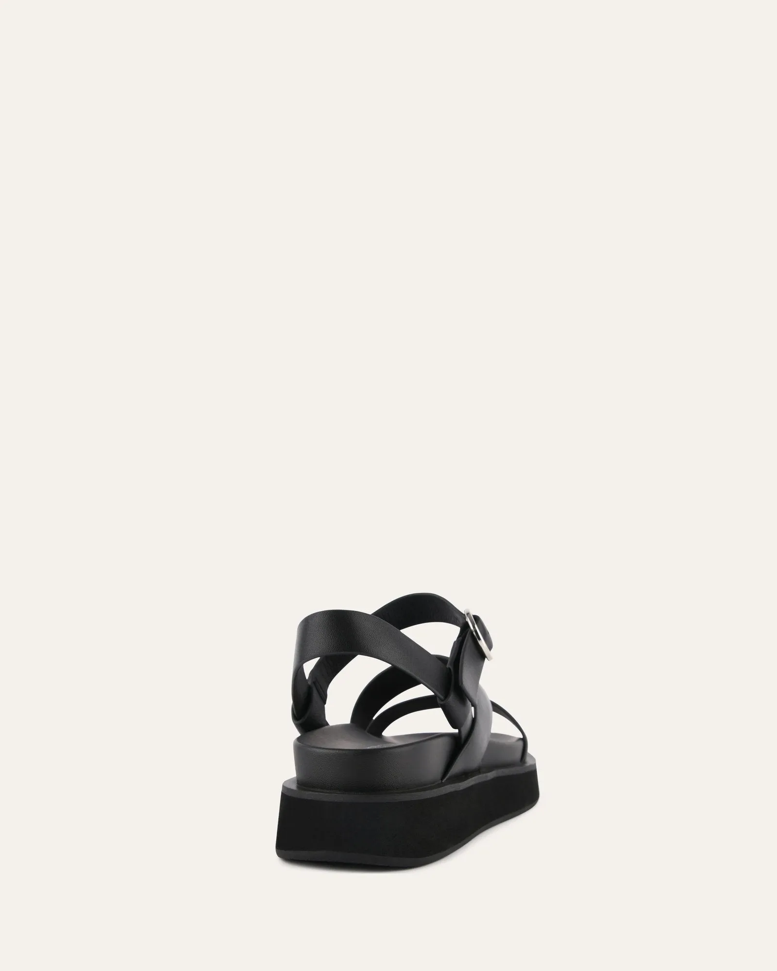 MARAIS FLACHER SANDALEN AUS SCHWARZEM LEDER