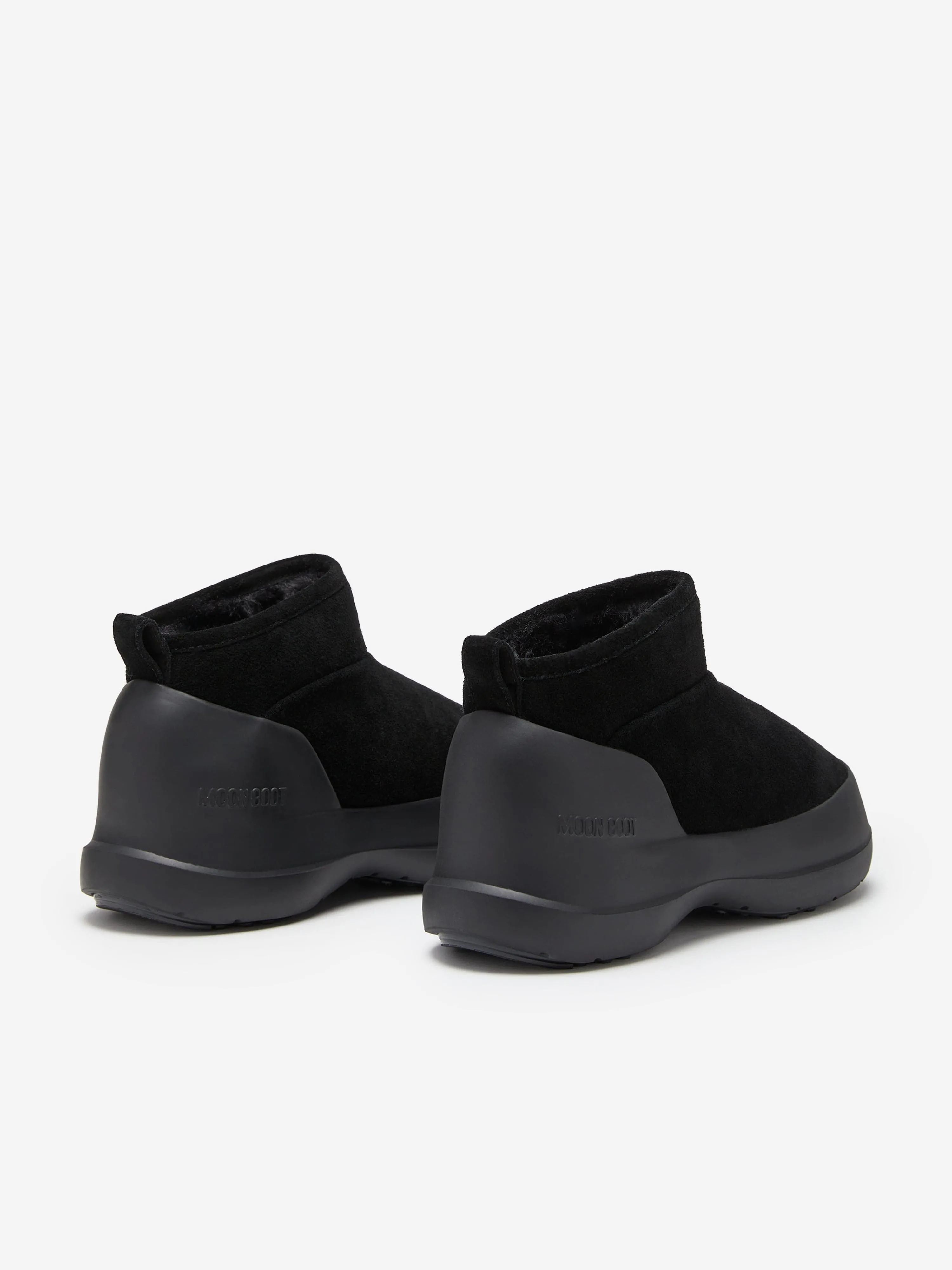 Moon Boot Kids Luna Low Stiefel in Wildleder in Schwarz