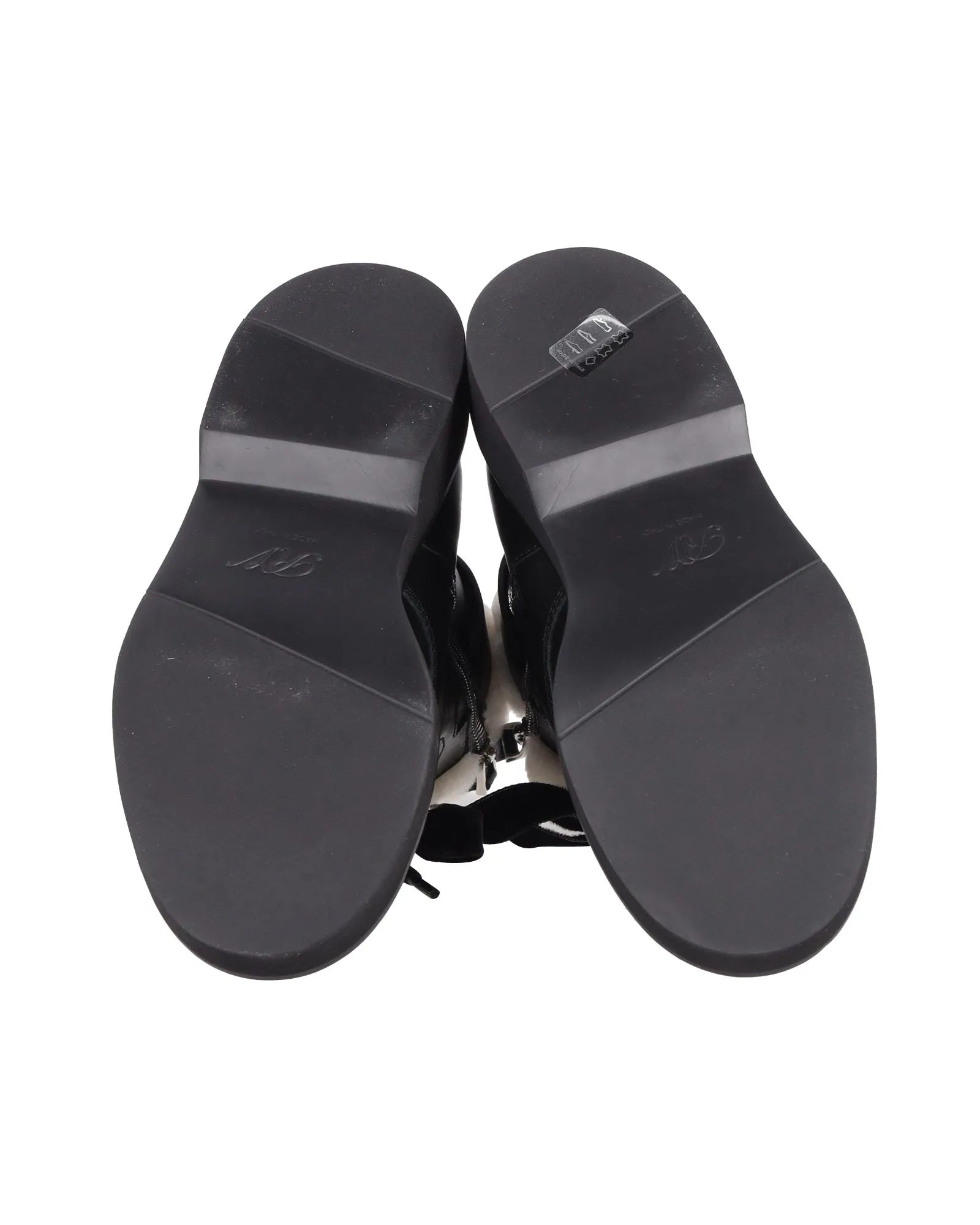Roger Vivier Ranger Stiefeletten mit Schaffutter und Kristallverzierungen in schwarzem Leder