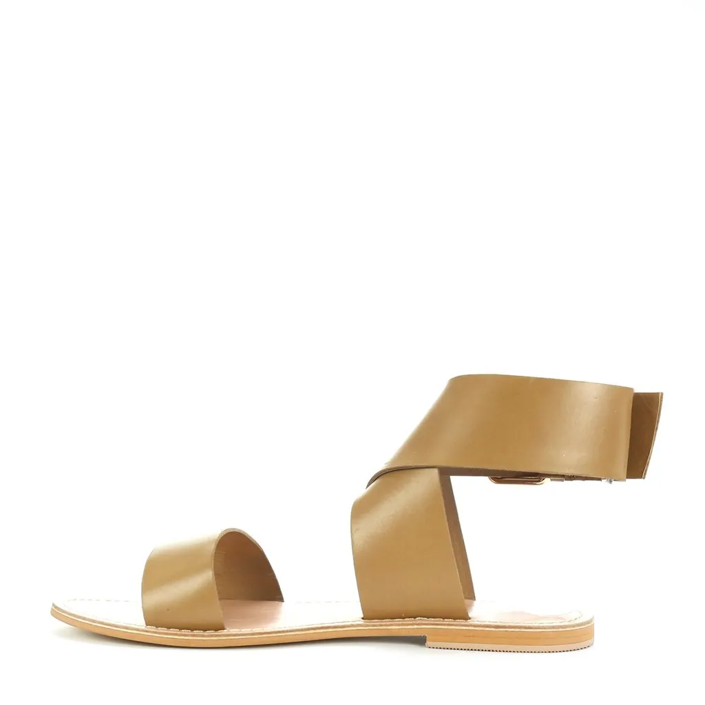 TRIUMPH Riemchensandalen